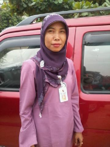 Yatim Piatu dan Siswa Miskin Dapat Seragam Sekolah Gratis