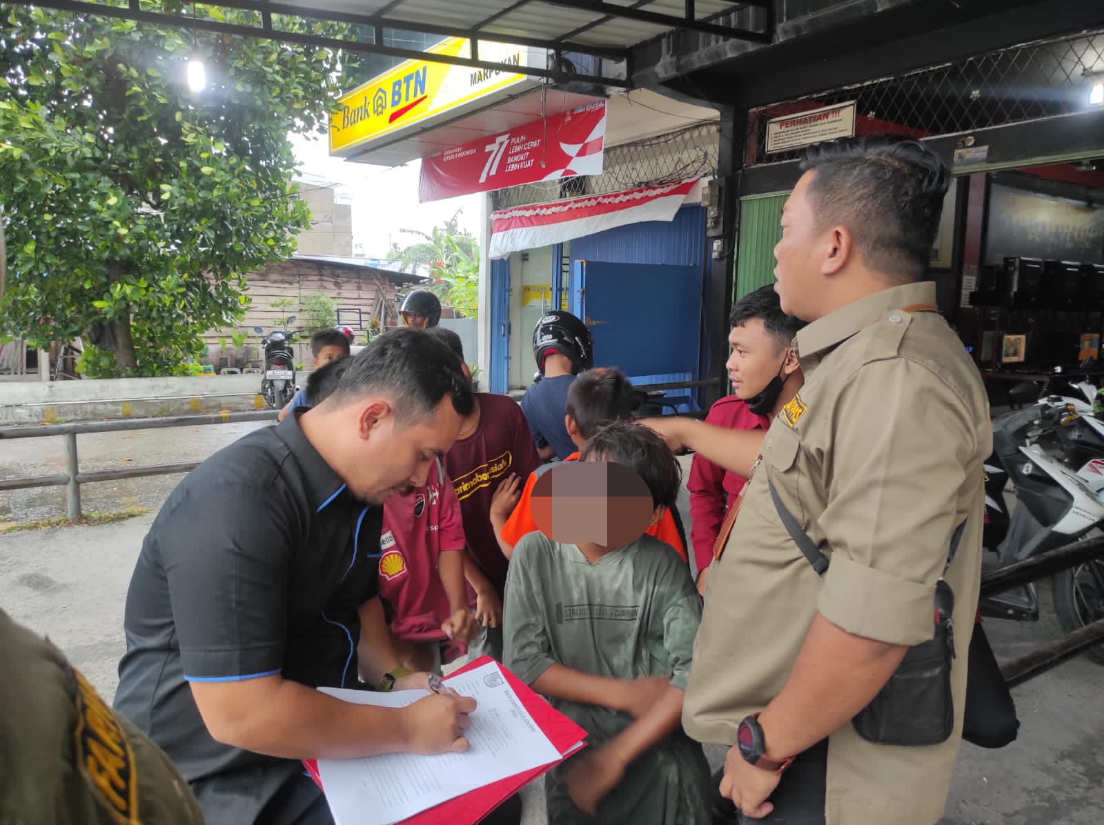 Sasar Sejumlah Ruas Jalan, Dinsos Pekanbaru Jaring 8 Orang Pengemis
