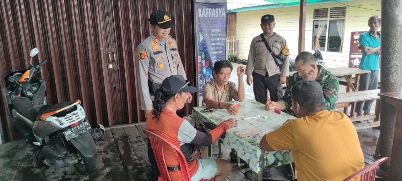 Kapolsek dan Danramil di Mandah Inhil, Bersinergi Ciptakan Pemilu Damai 2024