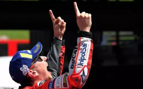 Honda Tegaskan Takkan Berikan Target Tinggi kepada Lorenzo