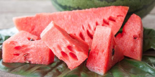 Konsumsi 7 Buah Ini dan Miliki Perut Rata Bebas Lemak Dalam Sebulan