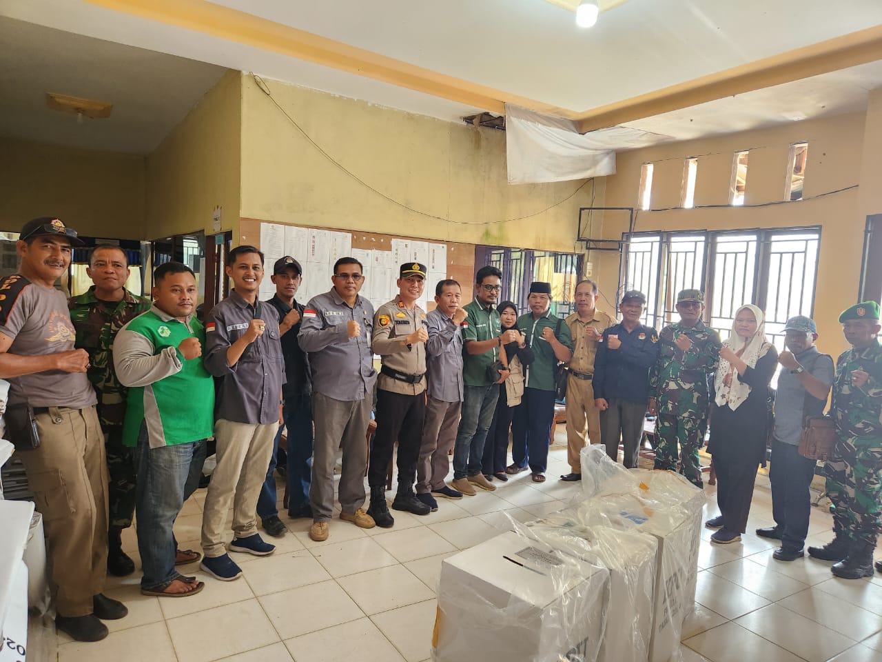 Pemilu Selesai, Polsek Kempas-Danramil Ucapkan Terima Kasih