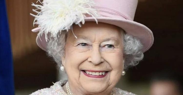 Rehat 2 Pekan, Ratu Elizabeth Cuma Boleh Ikut Kegiatan Virtual