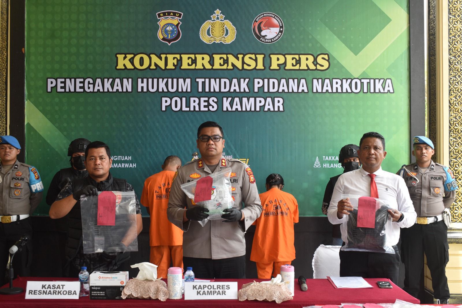 Polres Kampar Tangkap Dua Pelaku Narkoba, Sita 1 Kg Sabu di Tapung
