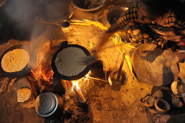 Diejek, Wanita Ini Suguhkan Makanan yang Bikin 125 Orang Keracunan