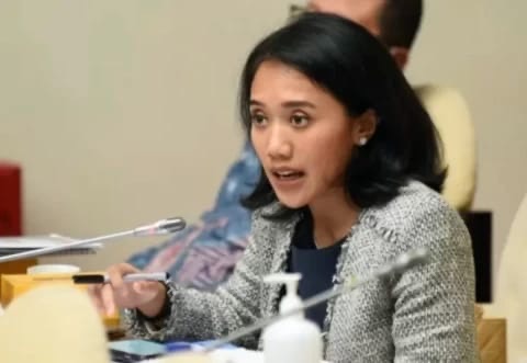 DPR Dorong OJK Permudah Calon Emiten untuk Melantai di Bursa