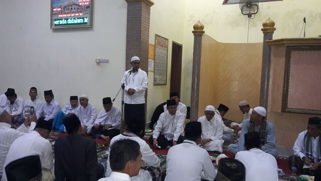 Bupati H. Mursini Himbau Camat di Kuansing Untuk Menggalakkan Shalat Subuh Berjamaah