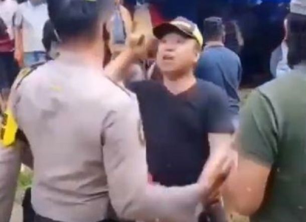 Bandar Judi Maki-Maki dan Ancam Tusuk Polisi Pakai Becahan Botol