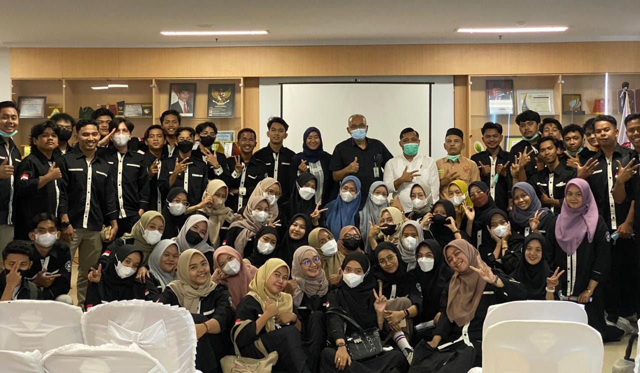 Direktur RS Prima Beri Sambutan Kunjungan Akademi Mahasiswa Uin Suska Riau Belajar Kehumasan