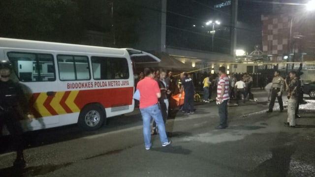 Kronologi Penusukan 2 Anggota Brimob di Masjid Dekat Mabes Polri