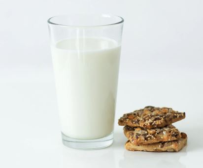 Jerawat Selalu Muncul? Coba Hindari Makanan Ini