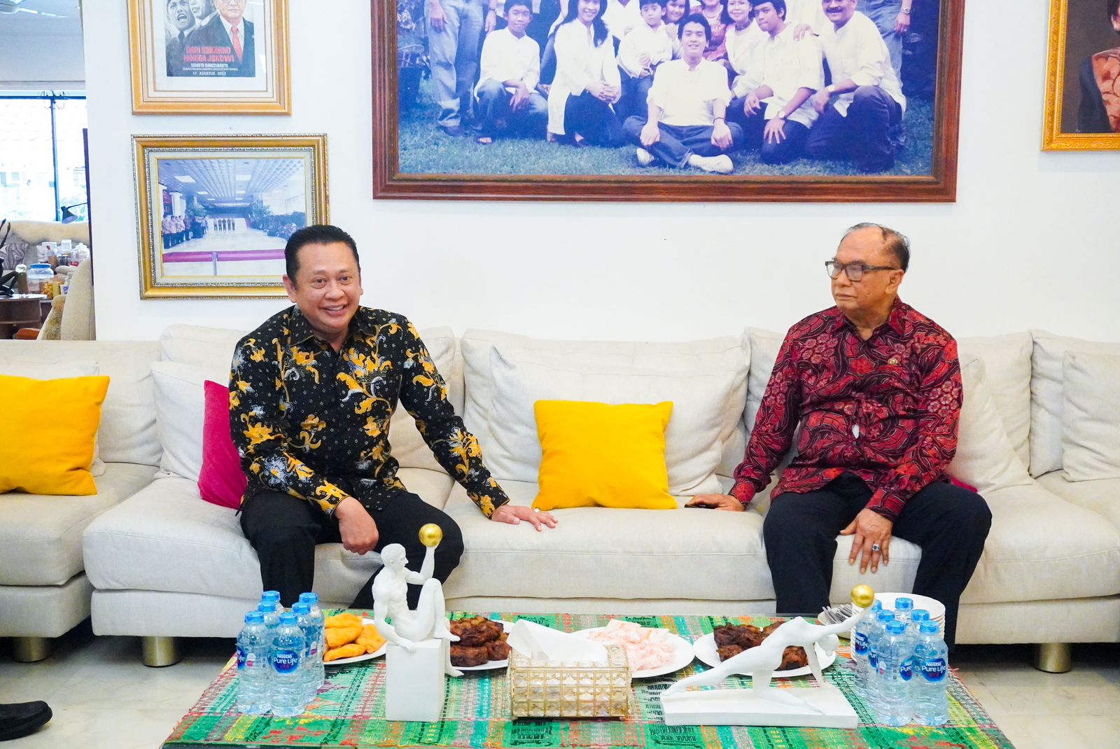 Bahas Sistem Pemilu, Pimpinan MPR Temui Sidarto Danusubroto