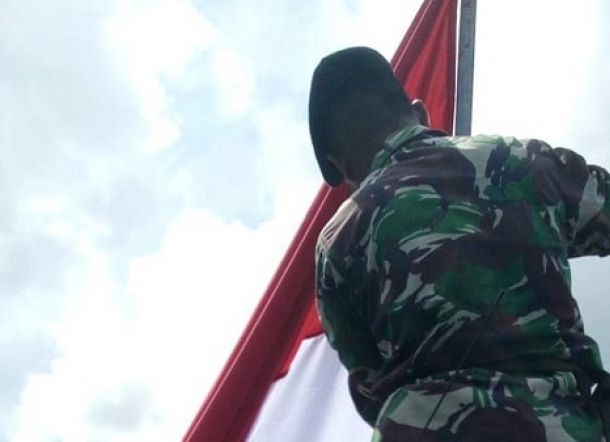 Heroik, Tentara Ini Ganti Bintang Kejora dengan Merah Putih di Tower Navigasi