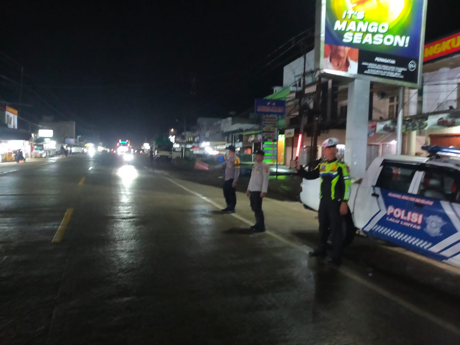 Ciptakan Kondusifitas Pilkada, Polsek Ukui Gelar Patroli Blue Light