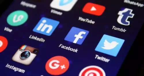 3.300 Aplikasi Ini Terindikasi Lacak Data Anak-Anak, Kok Bisa?