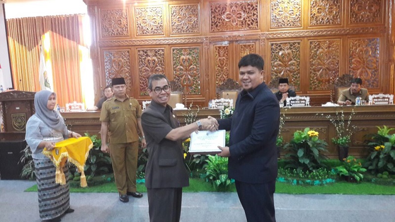 Bupati H. Mursini Sampaikan Ranperda Penataan Pemerintahan Desa