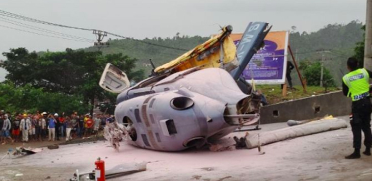 Mengerikan! Ini Video Helikopter Jatuh Angkut Warga Tiongkok di Sulawesi Tengah