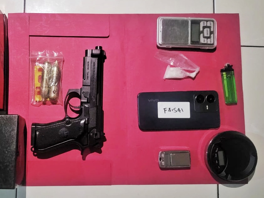 Ditresnarkoba Polda Riau Tangkap Tiga Pengedar Sabu dan Amankan Air Softgun