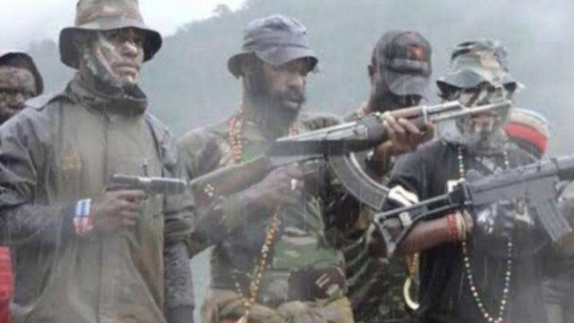 Gelar Pengamanan Gereja di Okbibab, Anggota TNI dan Polri Ditembak KKB