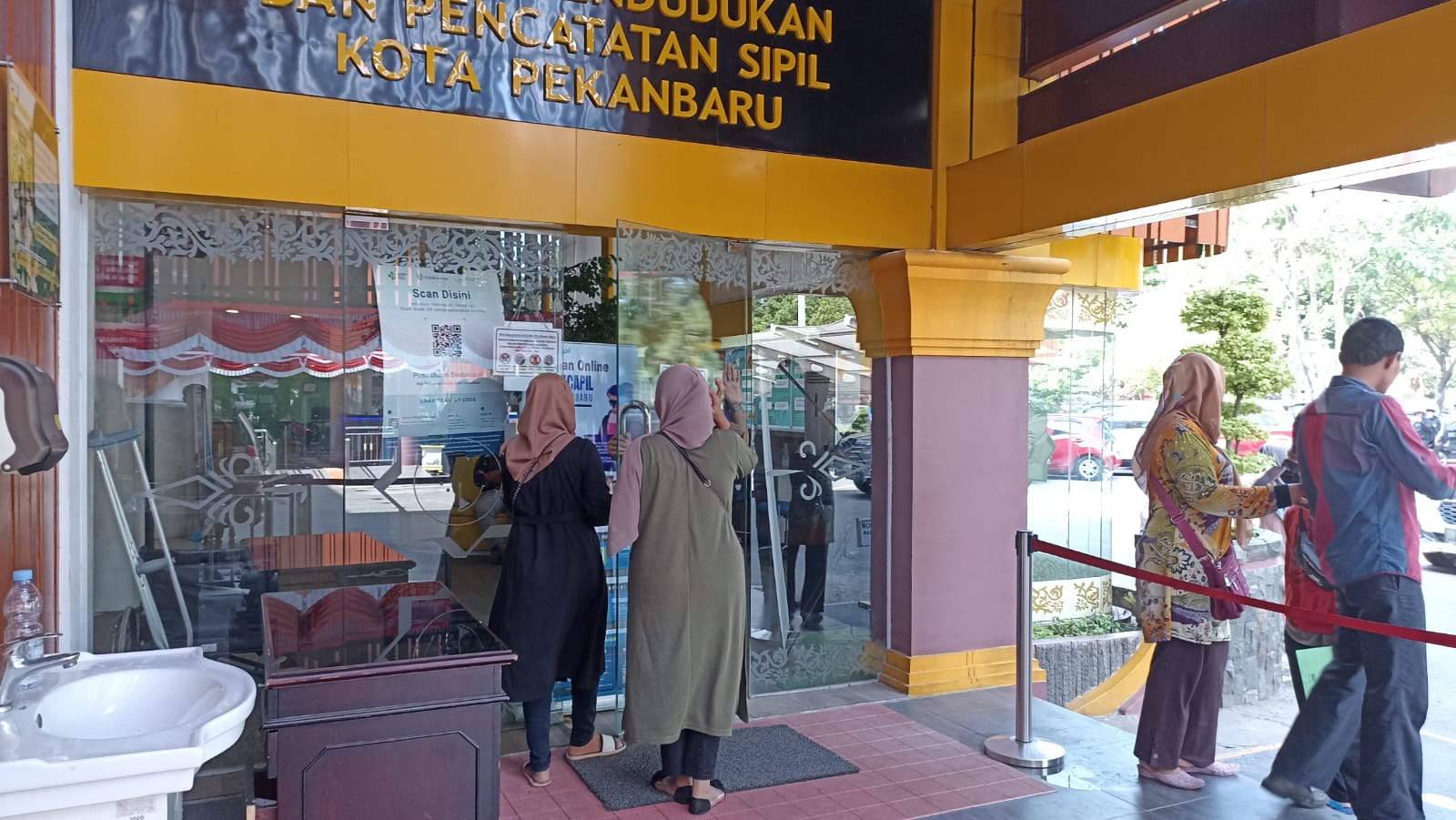 Layanan Cendekia Disdukcapil Pekanbaru Tak Bisa Diakses