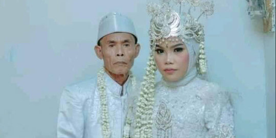 Kakek 71 Tahun Nikahi Gadis 18 Tahun di Subang, Seserahannya Super Mewah