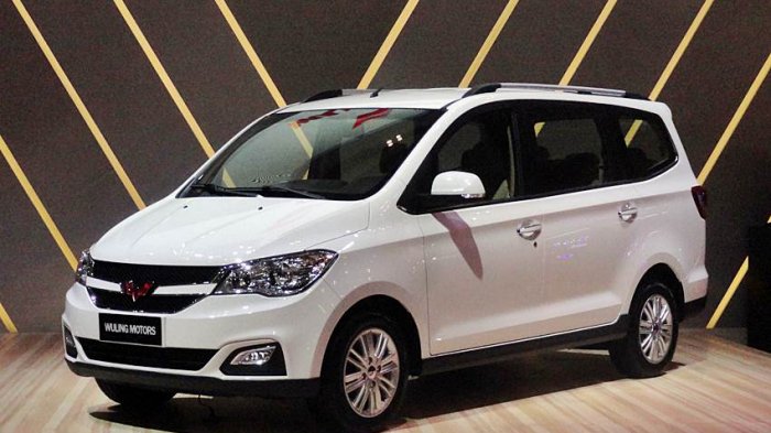 Kok Bisa MPV Wuling Harganya Murah Meriah?