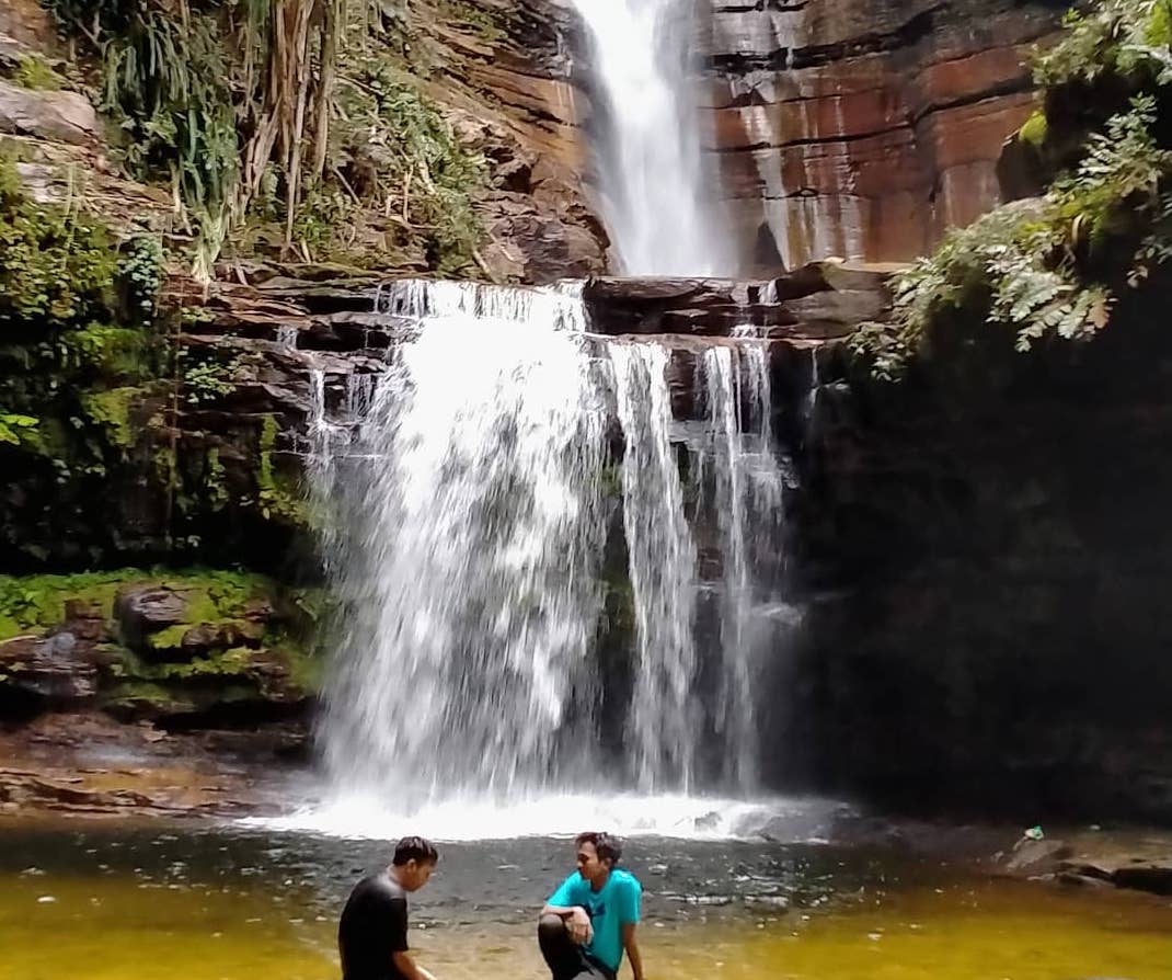 Air Terjun Aek Martua Yang Menjadi Wisata Alam Andalan Kabupaten Rokan Hulu