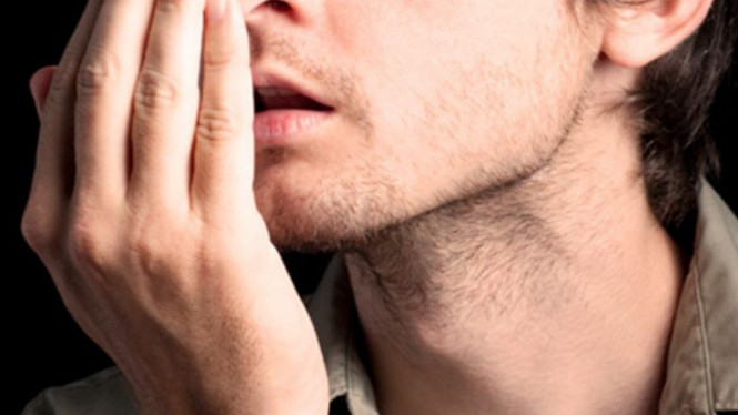 Hindari 4 Makanan Penyebab Bau Mulut Menyengat Saat Puasa