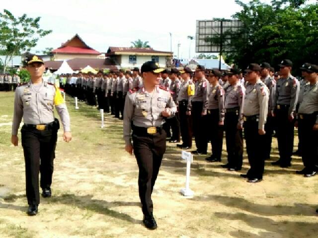 Kapolda Riau Pimpin Gelar Pasukan Pengamanan Pilkada Kampar