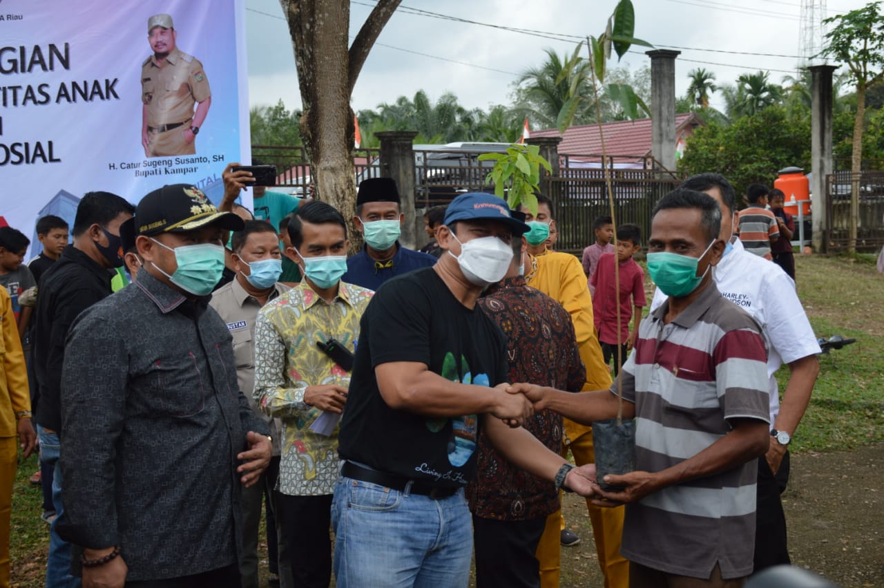 Balai Besar KSDA Riau bersama Pemkab Kampar Gelar Bakti Sosial