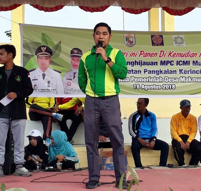 Pekan Penghijauan ICMI Muda, Camat Pangkalan Kerinci Ajak Masyarakat Menanam Pohon