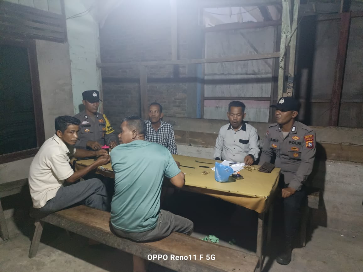 Polsek Bangko Pusako Patroli Malam, Ajak Warga Perkuat PAM Swakarsa dan Satkamling