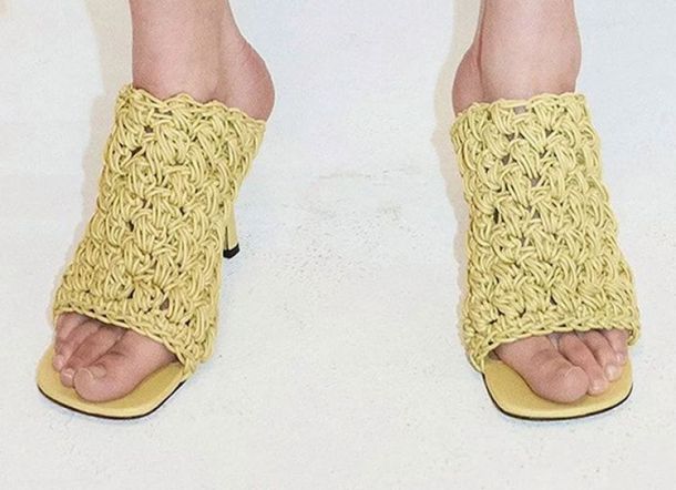 Sepatu Mahal Seharga Rp14 Jutaan ini Dihujat Karena Mirip Mie