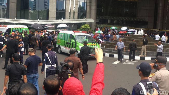 Puluhan Korban Terluka, Berikut Nama Korban Ambruknya Selasar BEI