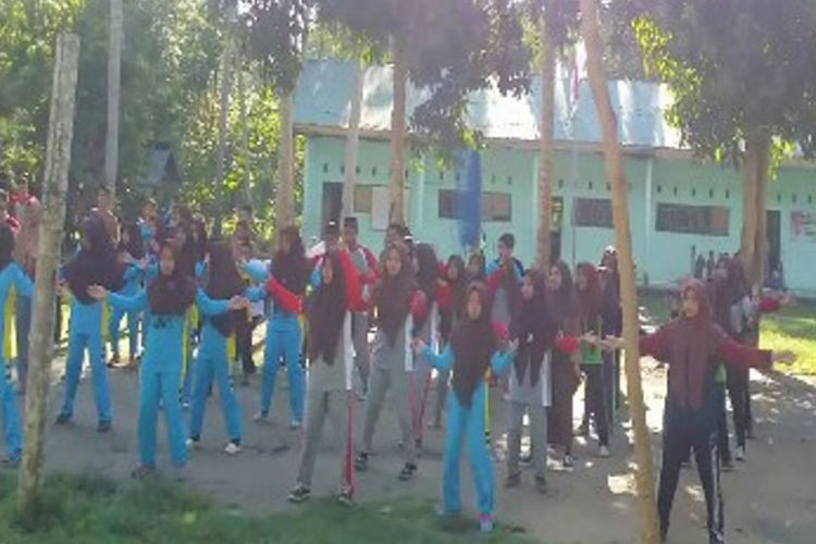 Tak Mampu Bayar Kepsek Berstatus PNS, Sekolah di Pelosok Terancam Tutup