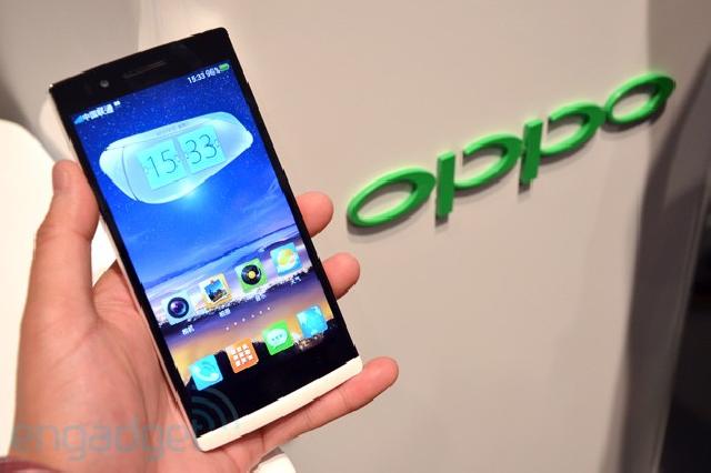Kunjungi Pameran Smartphone Oppo di Mall Pekanbaru