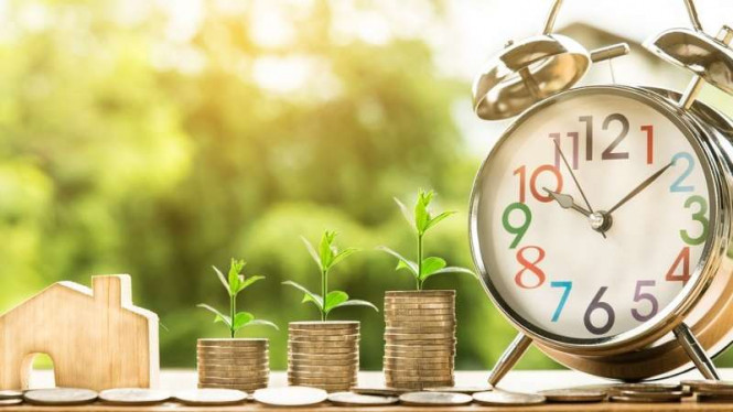 Punya Gaji UMR? Ikuti 5 Tips Nabung Ini Demi Keuangan Masa Depan