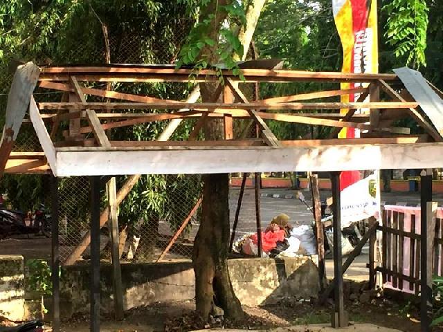 Alamak, Atap Seng Areal Parkir di Perpustakaan Dicuri