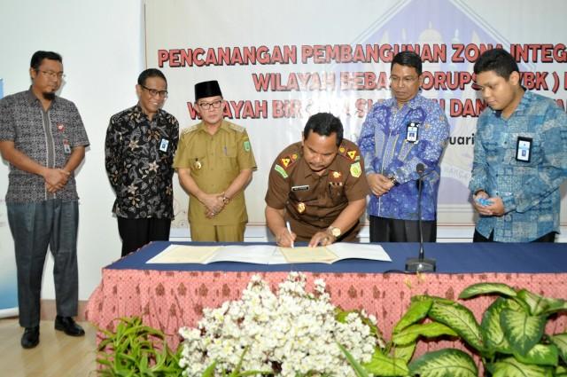 Wako Dumai Resmikan Pencanangan Pembangunan Zona WBK dan WBBM
