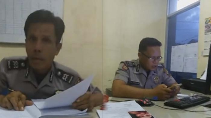Viral ! Polisi Terekam Sedang Pungli Seorang Ibu Rp 30 Ribu