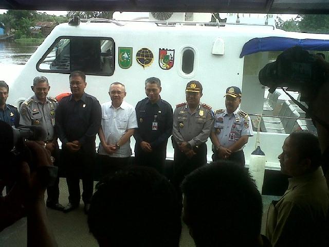 Pekanbaru Terima Bantuan Satu Bus Air