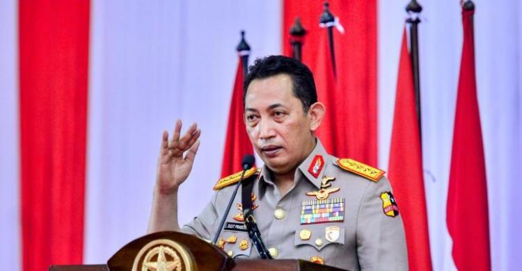 Buktikan Komitmen 'Potong Kepala Ikan Busuk' Kapolri Copot 7 Pejabat Polisi