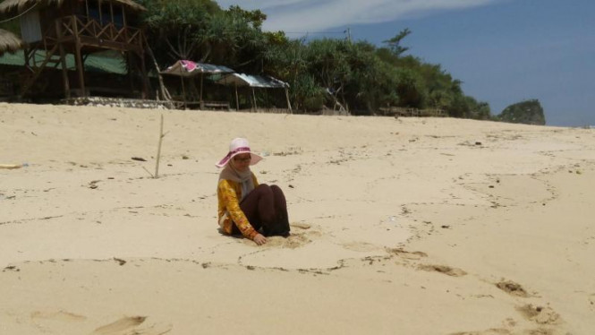 Wisata Pantai di Gunungkidul Berpasir Putih dan Sangat Cantik