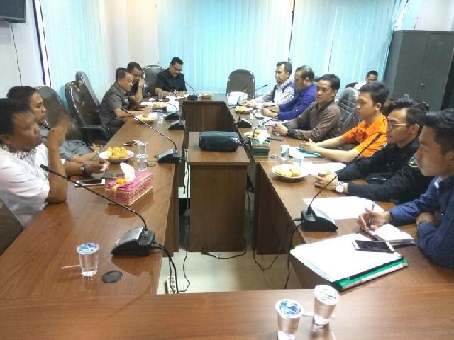 Dipanggil DPRD Pekanbaru, Manajemen Transmart Dicecar Persoalan SOP Keselamatan Kerja