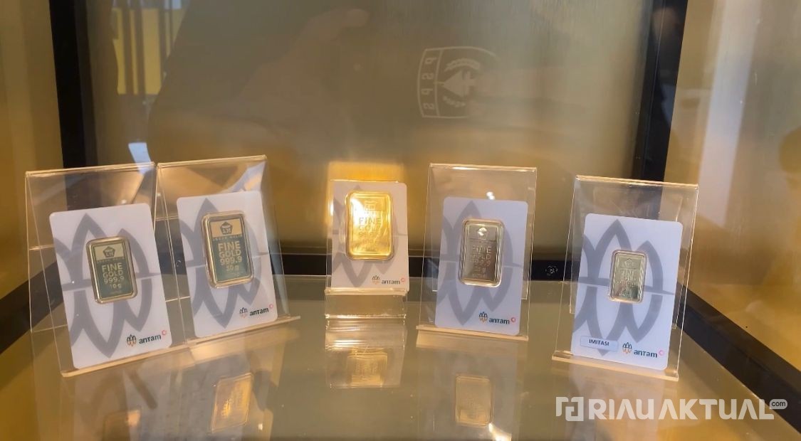 Harga Emas Antam di Pekanbaru Turun ke Rp1.960.000 per Gram, Penjualan Tetap Tinggi