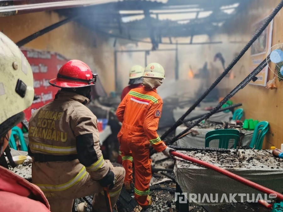 Ruko Lima Pintu di Pekanbaru Hangus Terbakar, Kerugian Capai Rp1,2 Miliar