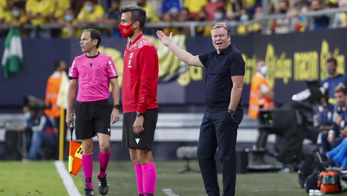 Duh! Barcelona Diimbangi Cadiz, Ronald Koeman Diusir Wasit
