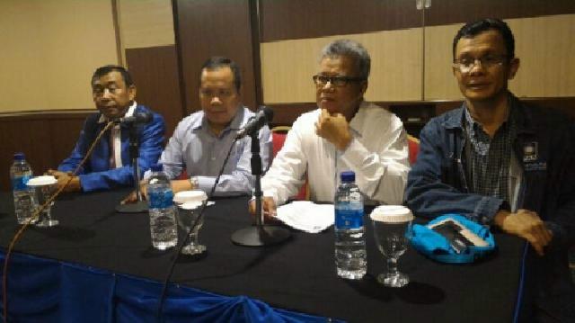 Syamsurizal Mulai Bergerak, Irwan Wait and See