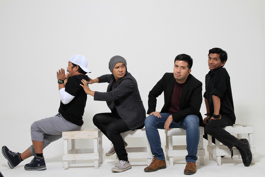 Hengkang, Sang Vokalis Merasa Payung Teduh Kehilangan Spirit Berkarya