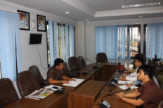 Merasa di Zolimi Lima Mantan Karyawan Hotel Benteng Mengadu Ke DPRD